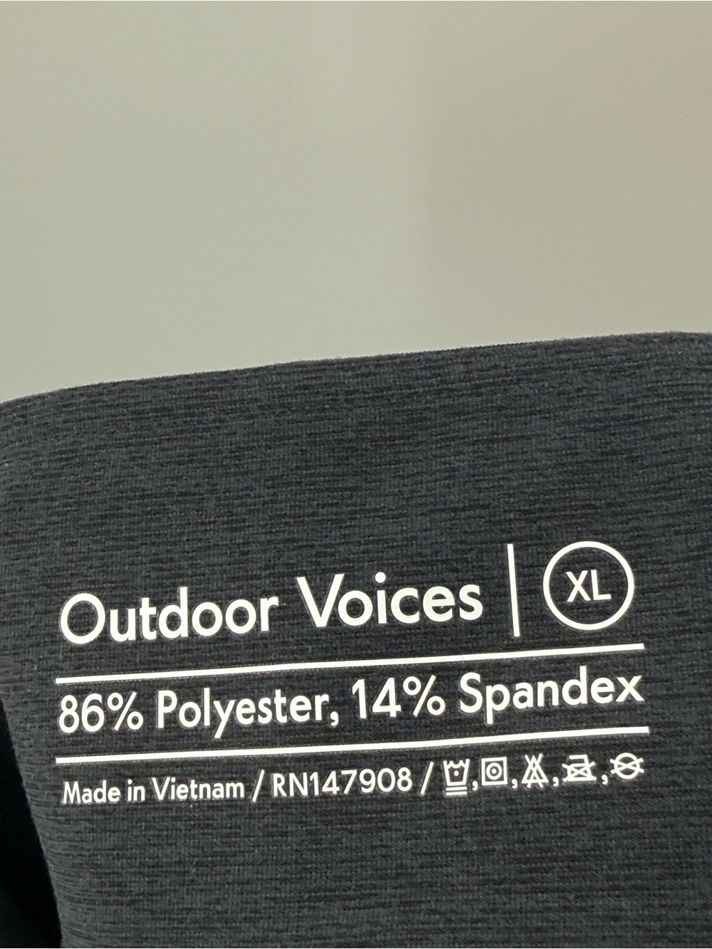 NWT Outdoor Voices 3/4 Two-Tone Warm Up Athletic Leggings Navy/Charcoal Size XL - Picture 6 of 8